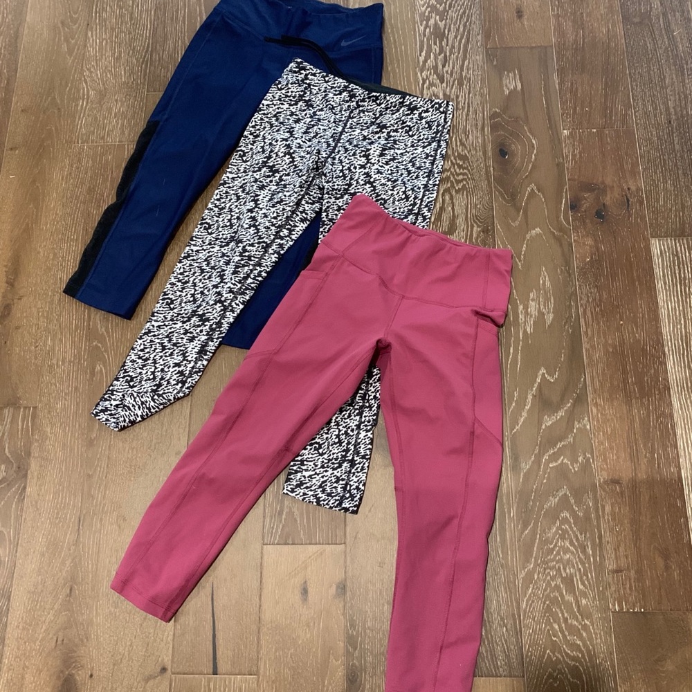 3 xs Nike leggings